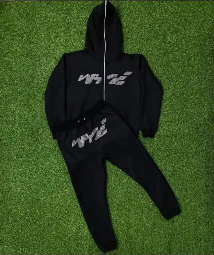 DM US TO GET YOUR CUSTOMIZED CLOTHES >   WHATSAPP : +92 342 8635685